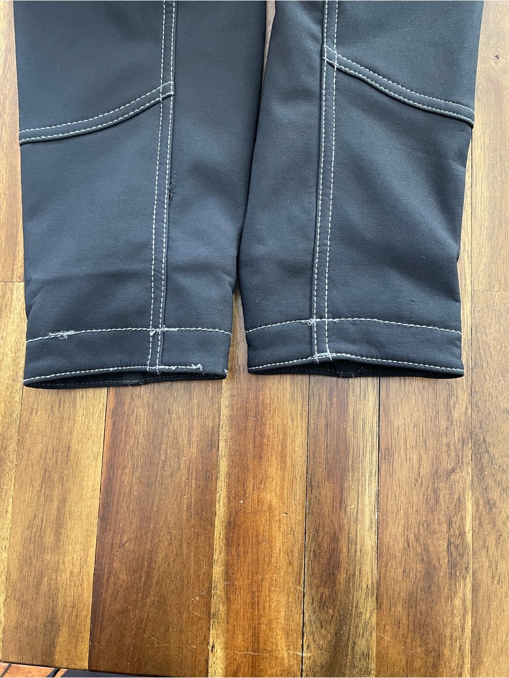 Ariat Rebar Women’s Black Utility Softshell Jacket with White Stitching - Picture 6 of 14
